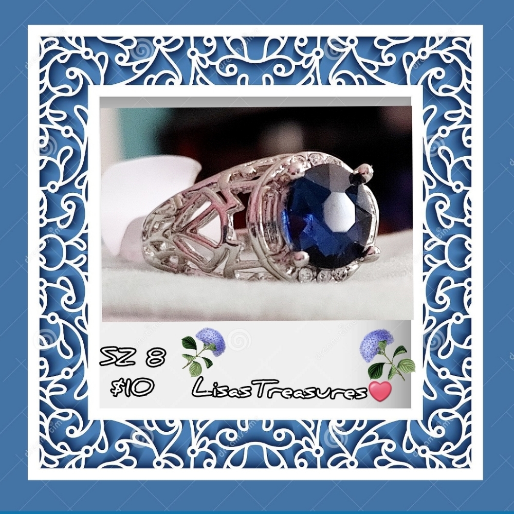 Prett Sapphire Fashion Ring